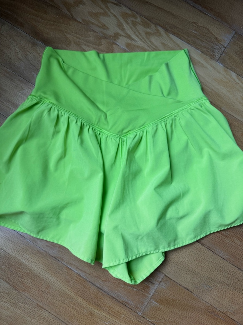 Women’s offline by aerie Neon Green High-Waist Skort Shorts